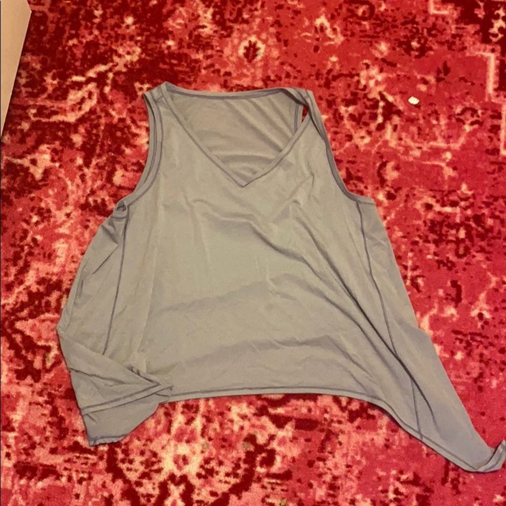 Lily lemon light purple top